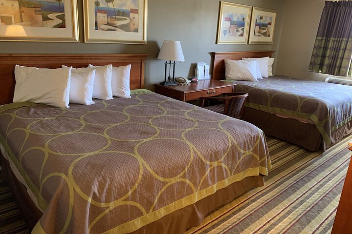 1 King Bed (7 of 10)