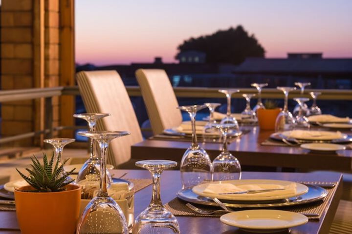 Dining 76 of 127