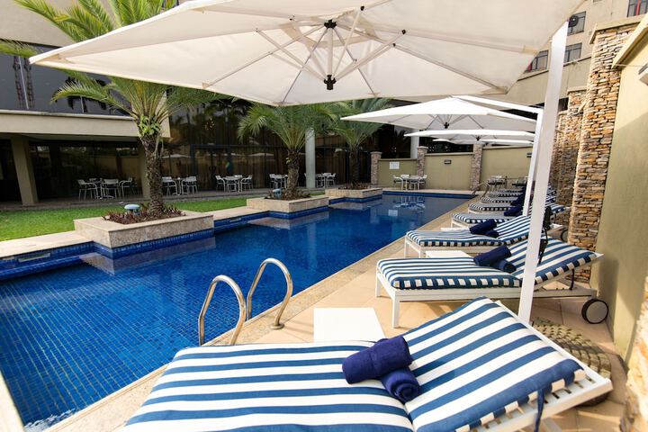 Hotel with Pool