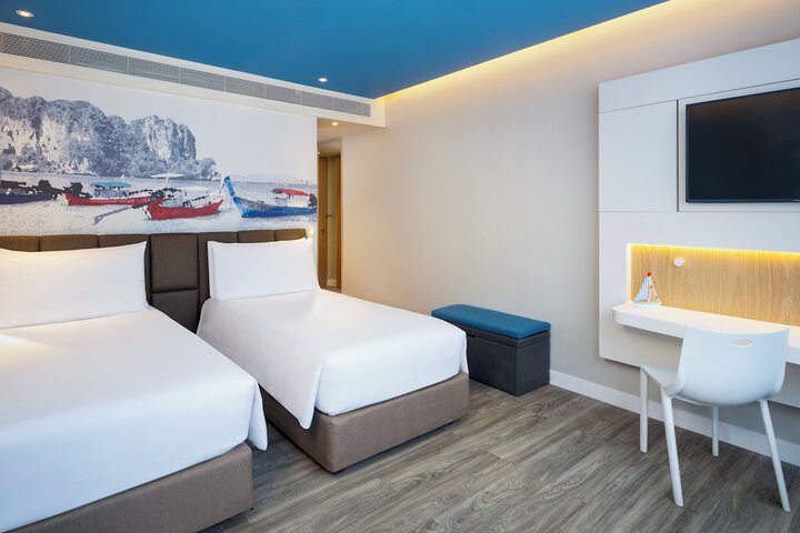 Room 36 of 175