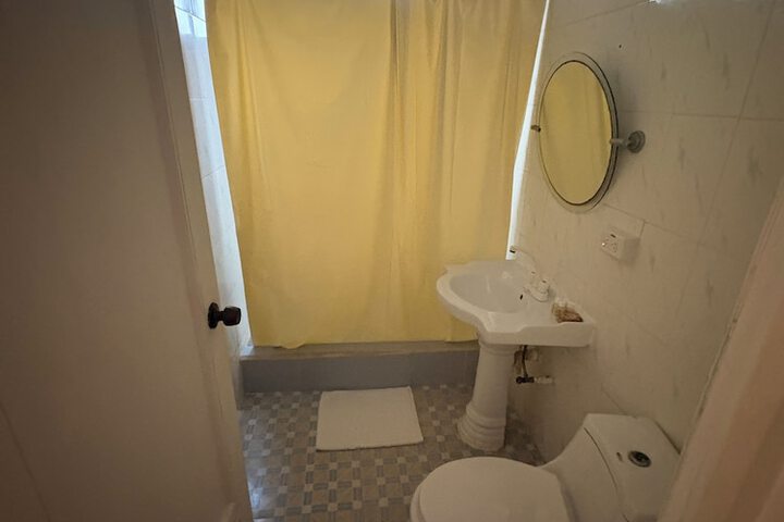 Room 16 of 31