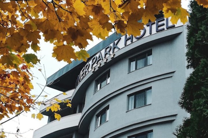 Sun Hotel on the River