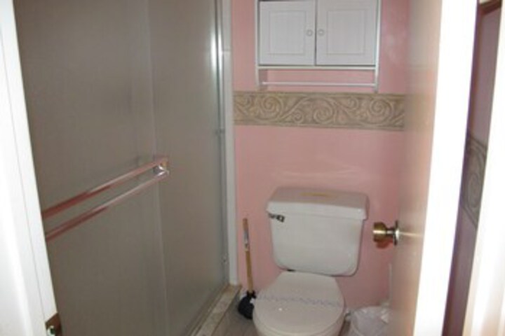 Room 4 of 291
