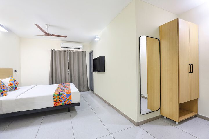Room 20 of 33