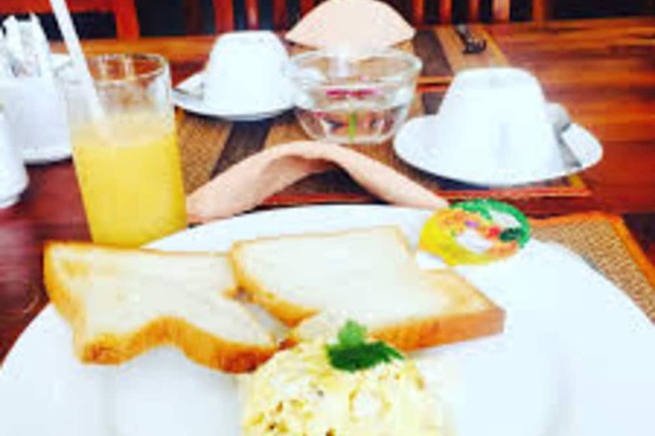 Breakfast/Coffee Service 15 of 22