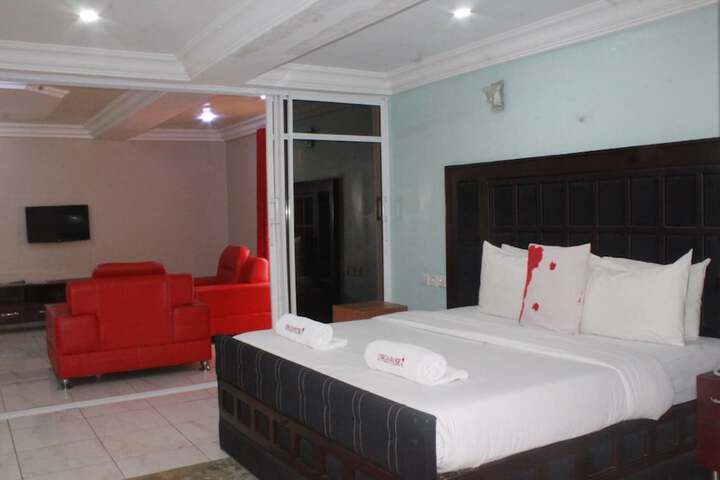 Room 18 of 44