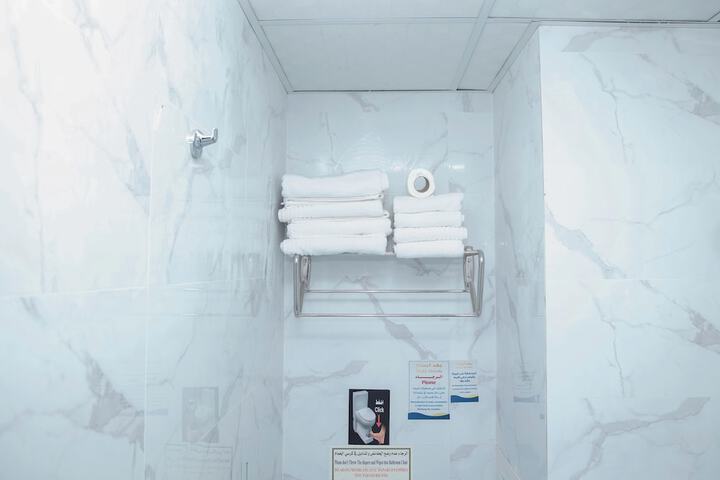 Room 24 of 37