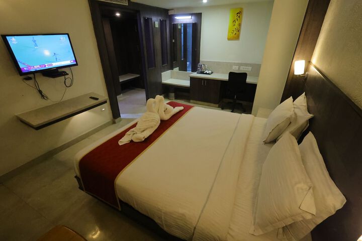 Room 5 of 19