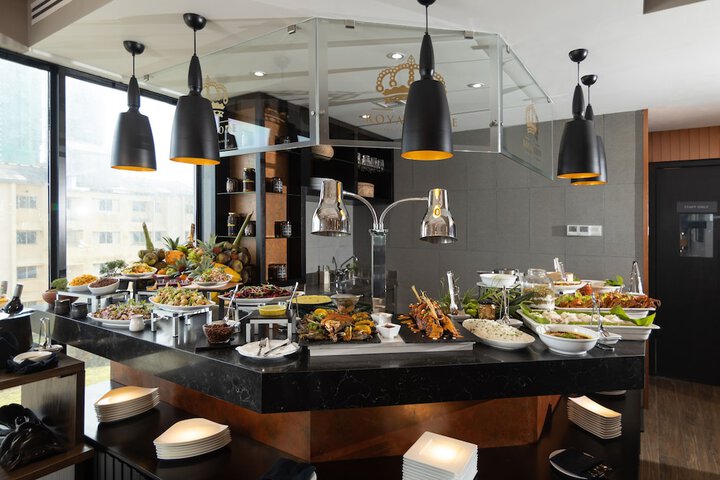 Dining 92 of 148