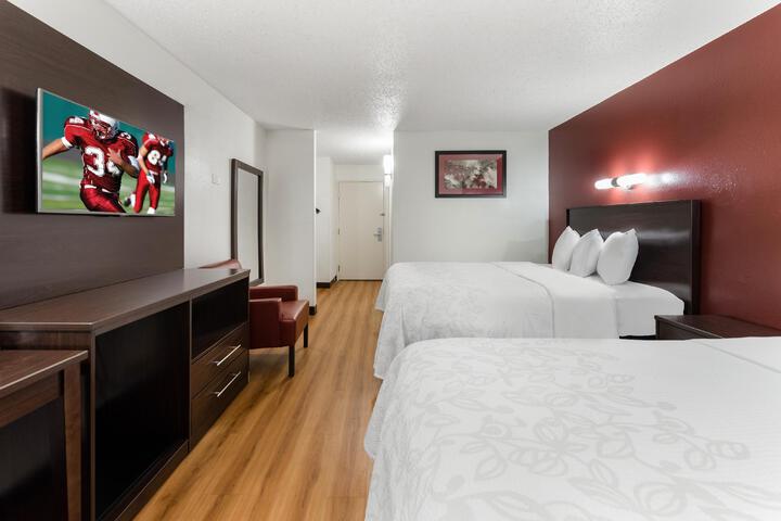 Deluxe 2 Queen Beds Accessible (6 of 11)