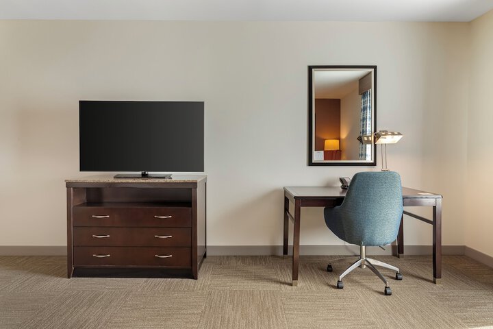 Room 9 of 93