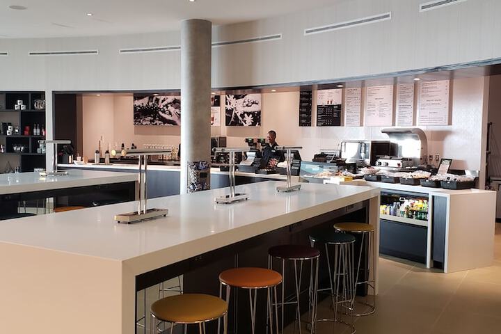 Breakfast/Coffee Service 145 of 179