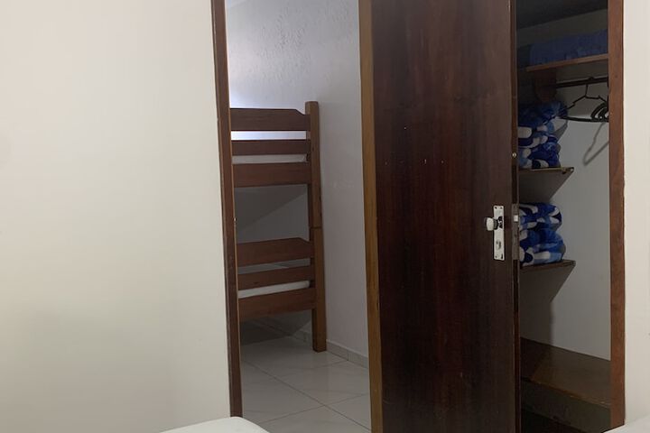 Room 12 of 70