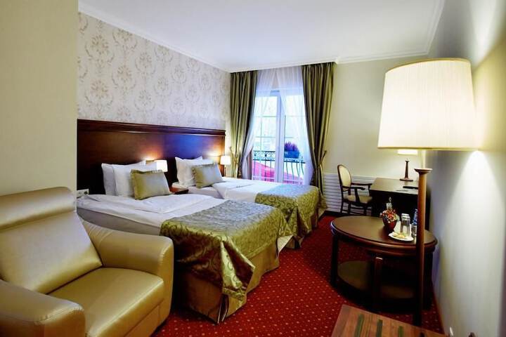Room 6 of 41