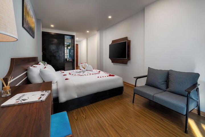 Room 12 of 40