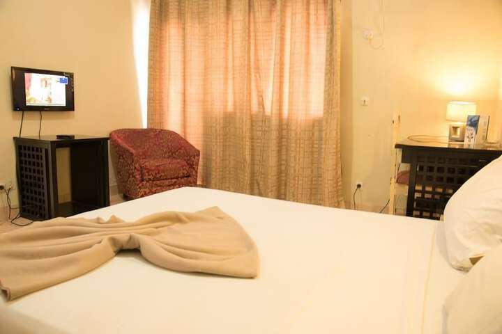 Room 5 of 41