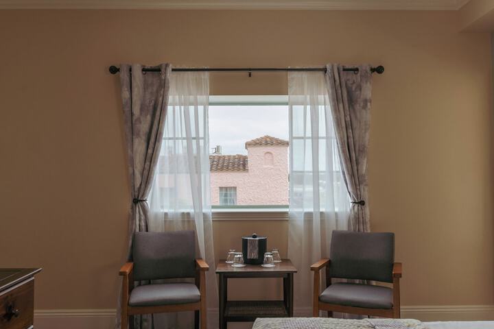 Room 35 of 80