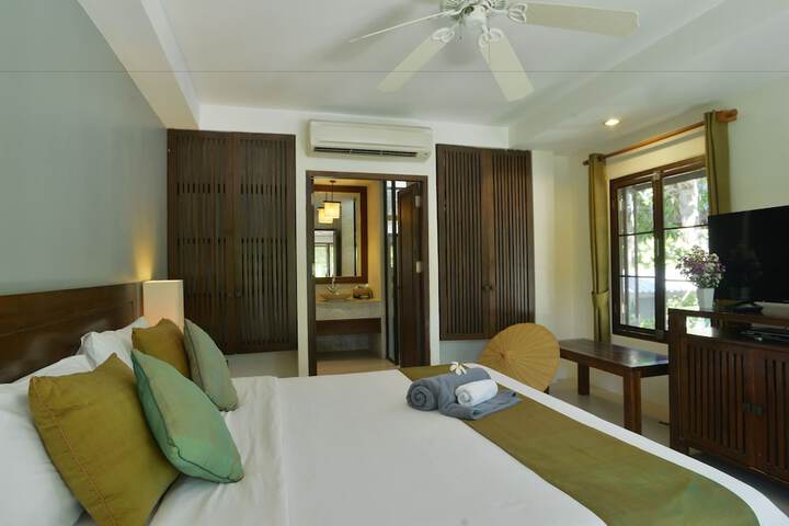Room 55 of 80
