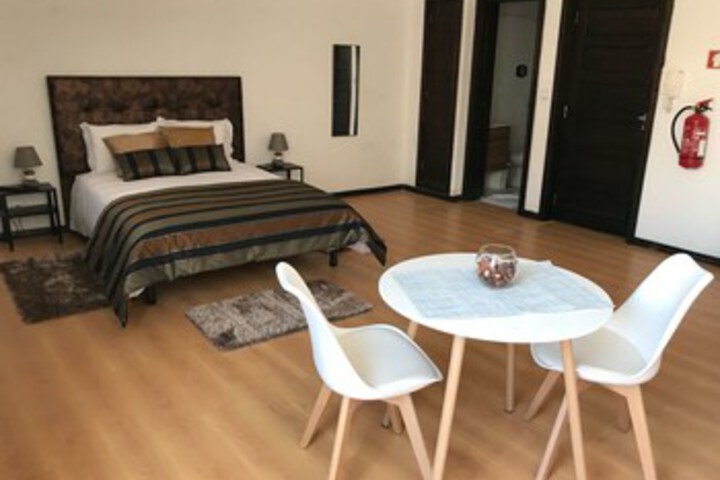Room 18 of 32