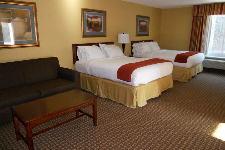 Room 3 of 49