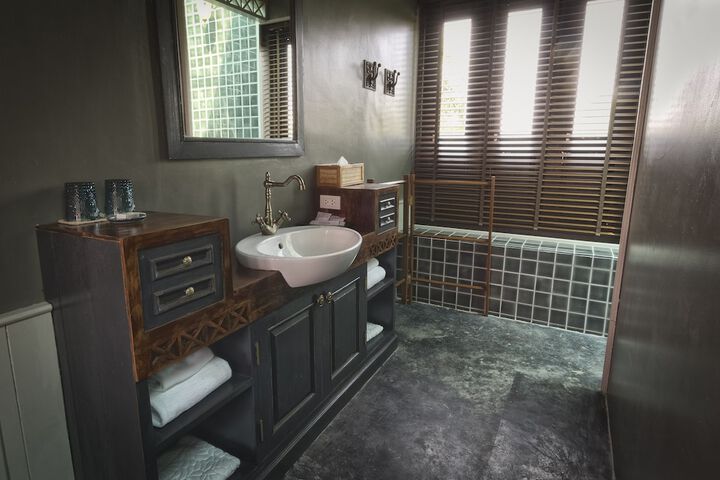 Room 45 of 99