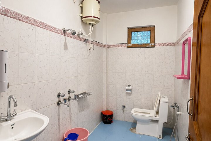 Room 26 of 35