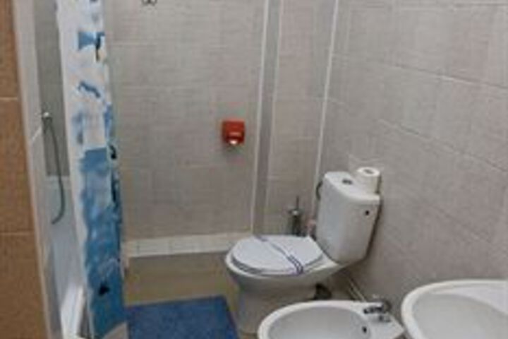 Room 5 of 53