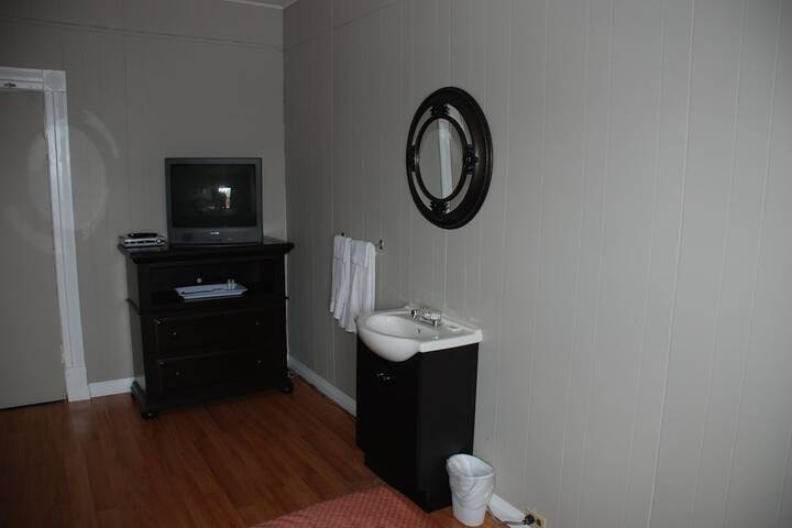 Room 16 of 45