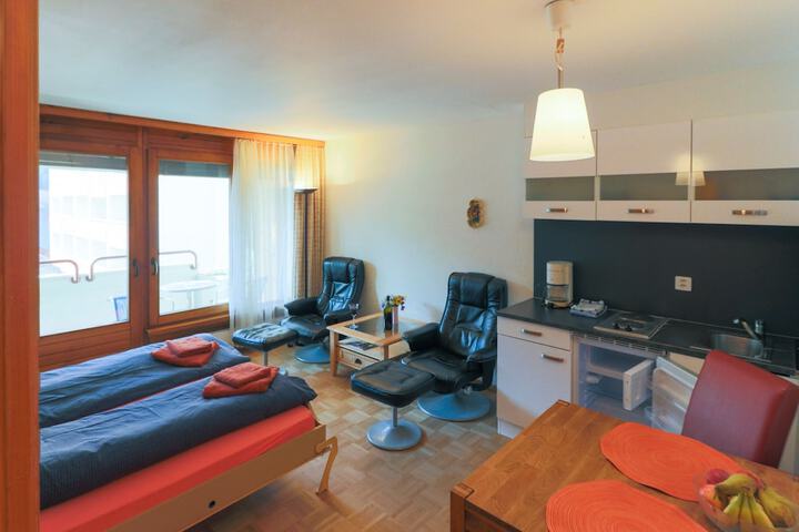Room 80 of 169