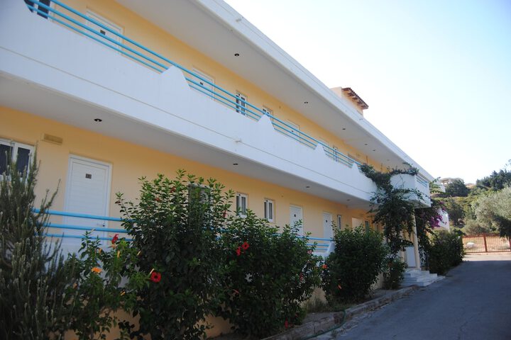 Hotel 76 of 79