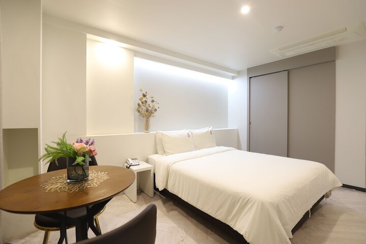 Room 55 of 87