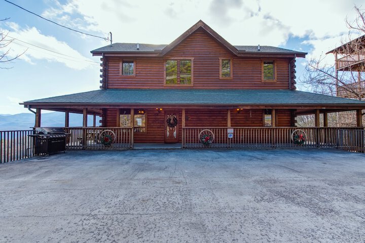 STARRY NIGHTS LODGE in Gatlinburg, TN