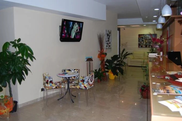 Room 10 of 23