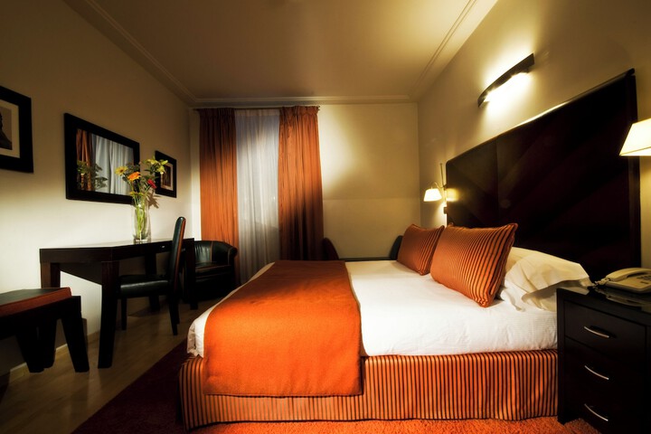 Room 33 of 92