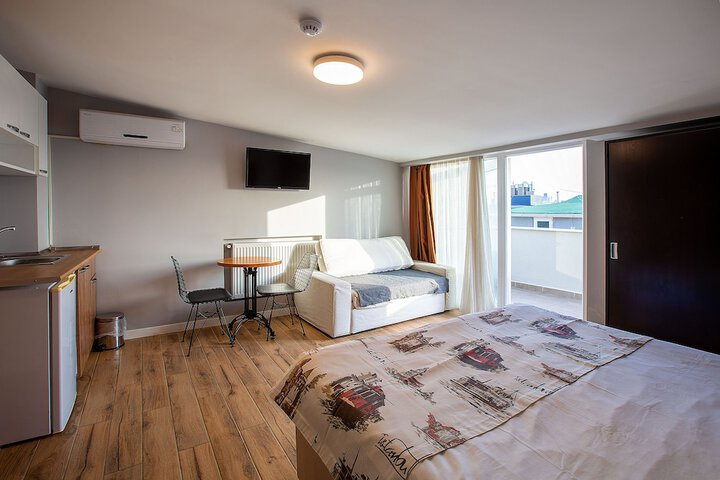 Room 14 of 31
