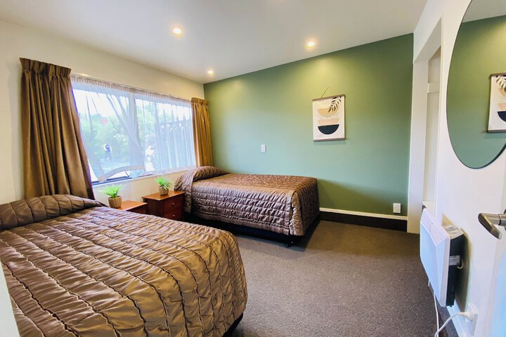 Room 12 of 69