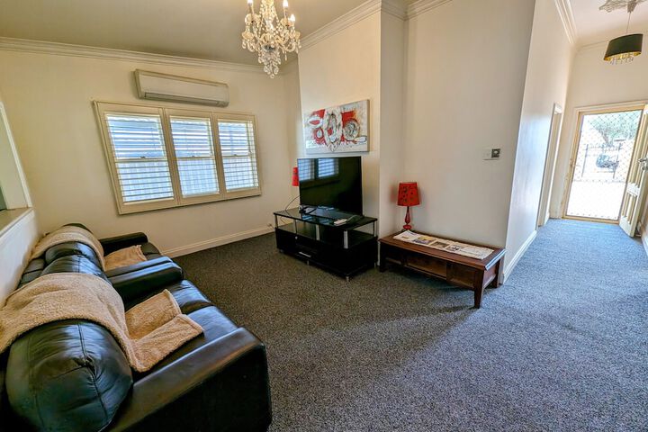 Room 19 of 39