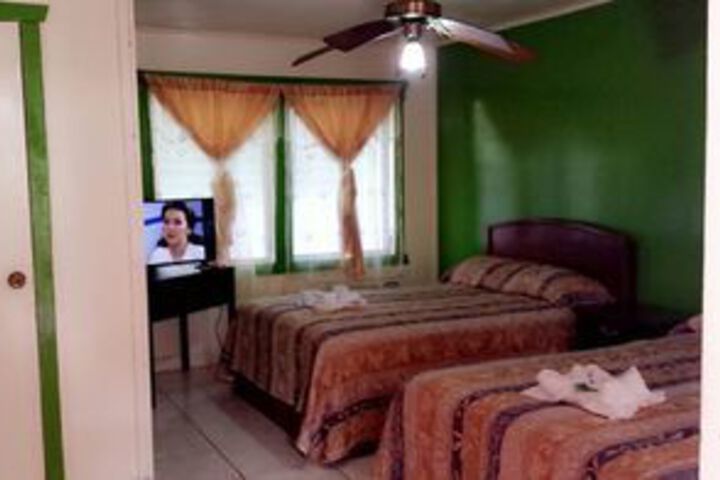 Room 9 of 38