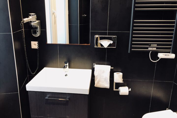Room 62 of 91
