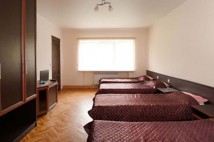 Room 6 of 20