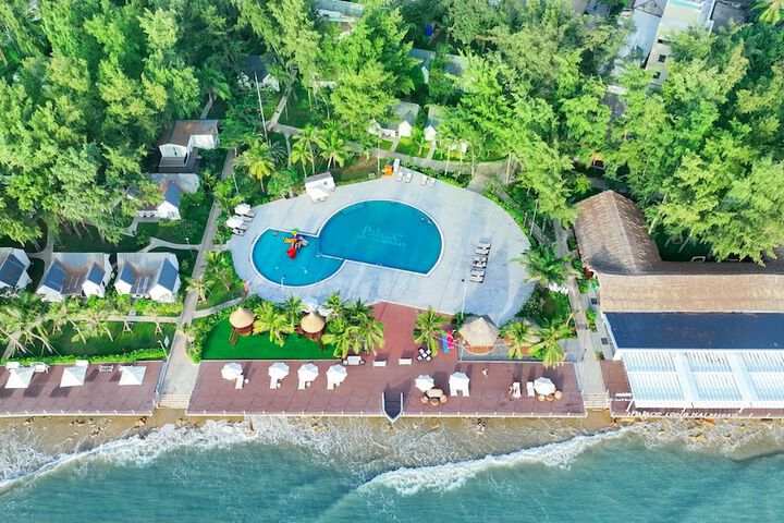 Exterior of Palace Long Hai Resort