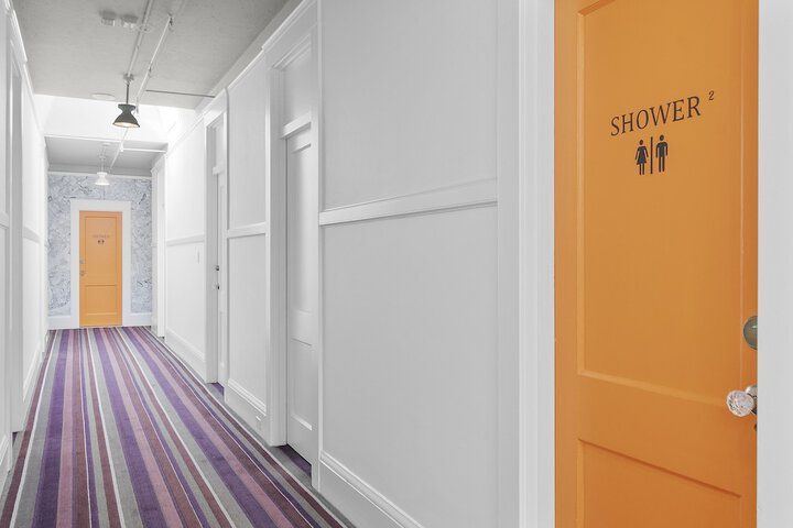 Room 135 of 172