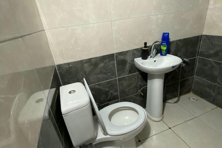 Room 16 of 24