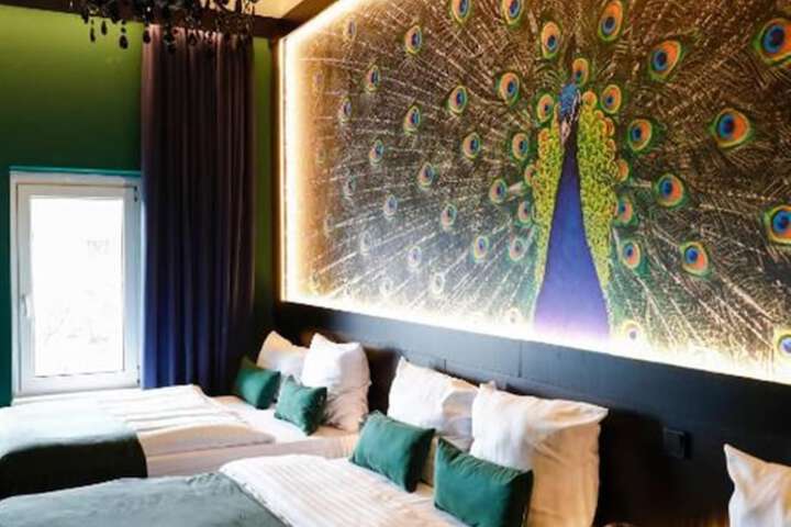 Room 40 of 100