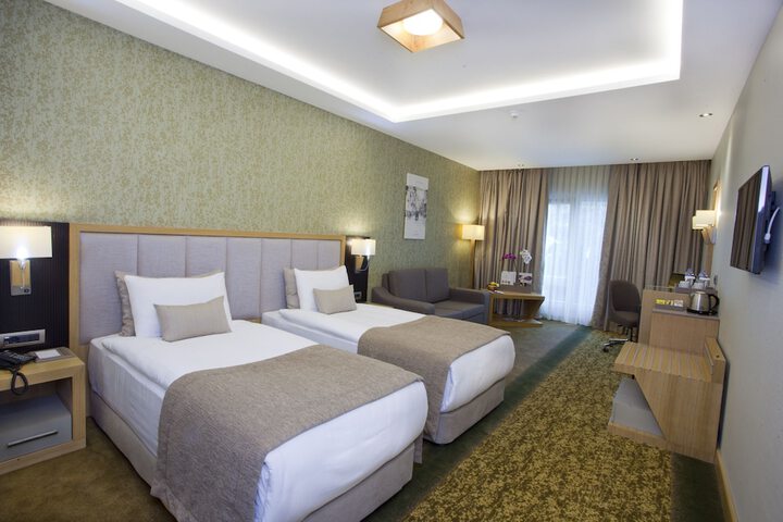 Room 25 of 85