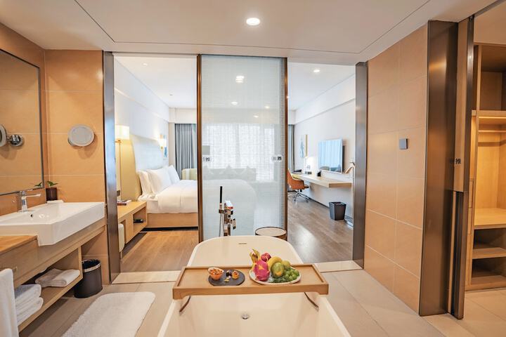 Room 35 of 131
