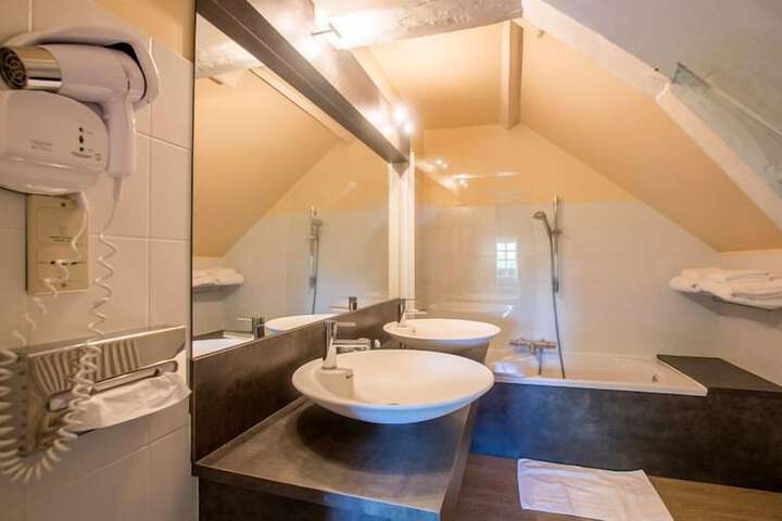 Clean Restrooms