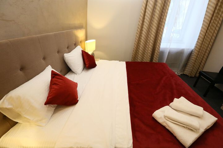 Room 8 of 54