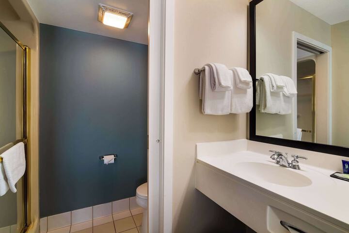 Double Accessible (3 of 10)