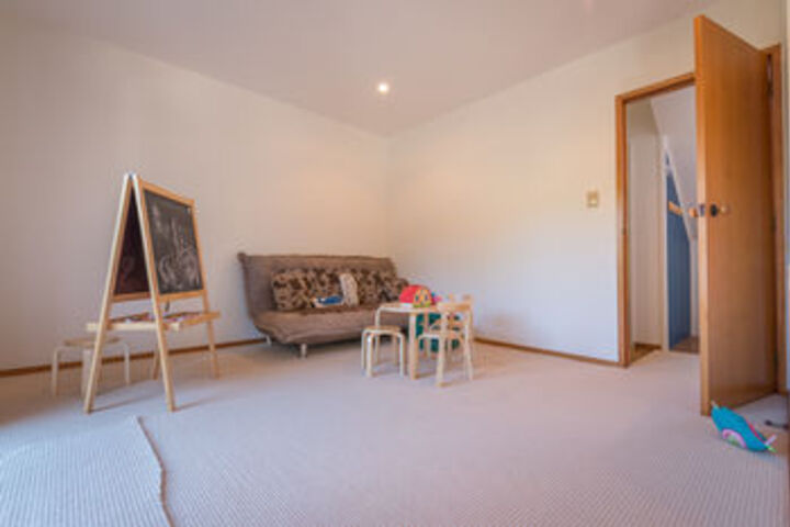 Room 43 of 222